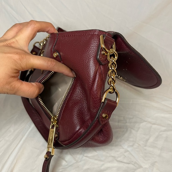 NWOT Michael Kors MK Evie Medium Pebbled Leather Shoulder Bag Burgundy - Picture 8 of 12